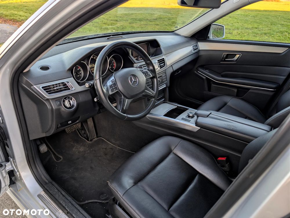 Mercedes-Benz Klasa E 200 7G-TRONIC - 7