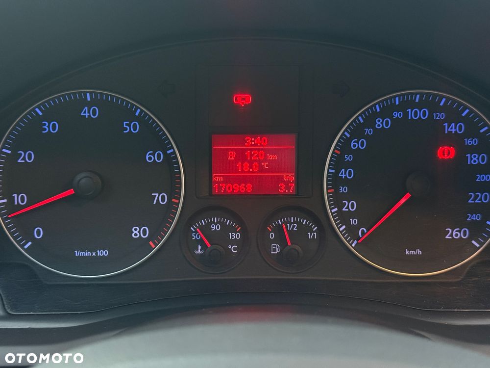 Volkswagen Golf - 14