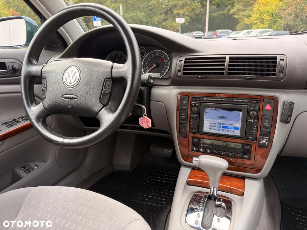Volkswagen Passat 1.8T Comfortline Tiptr - 30
