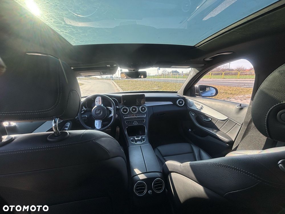 Mercedes-Benz Klasa C 300 9G-TRONIC AMG Line - 22