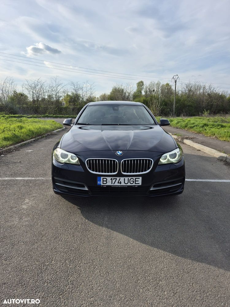 BMW Seria 5 525d xDrive AT - 2