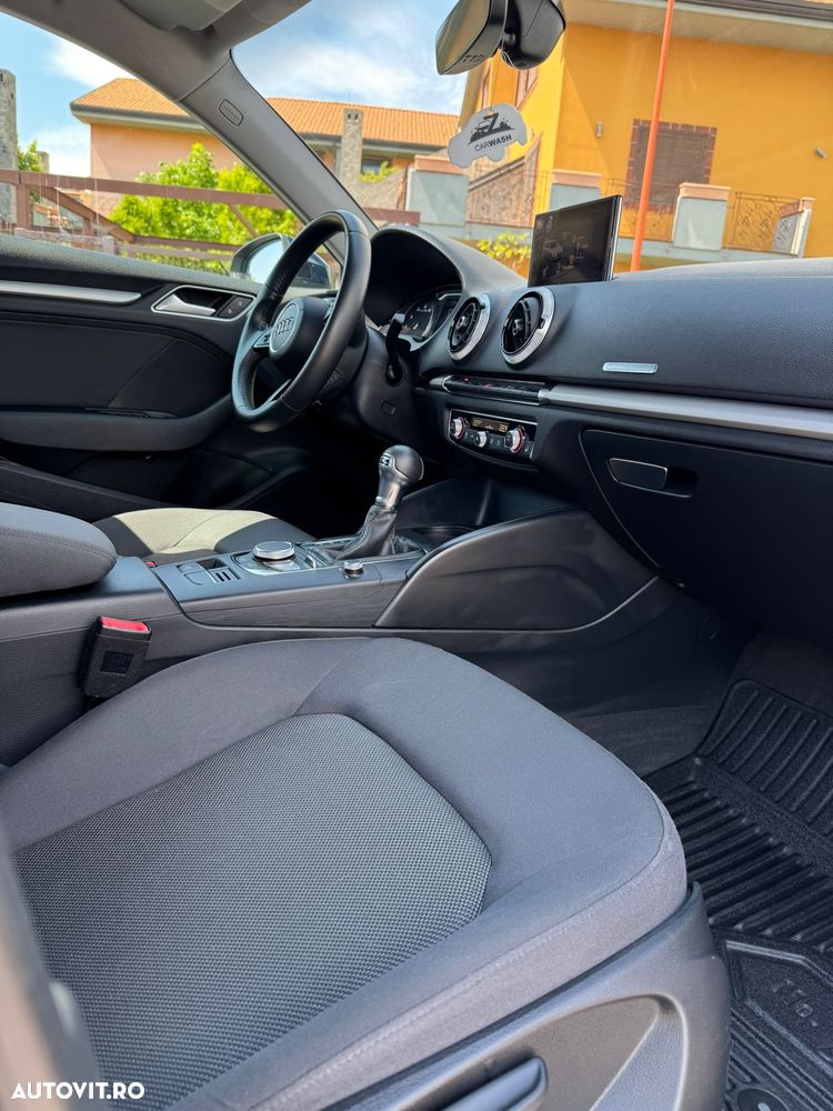 Audi A3 Sportback - 11