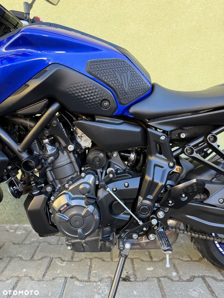 Yamaha MT - 24