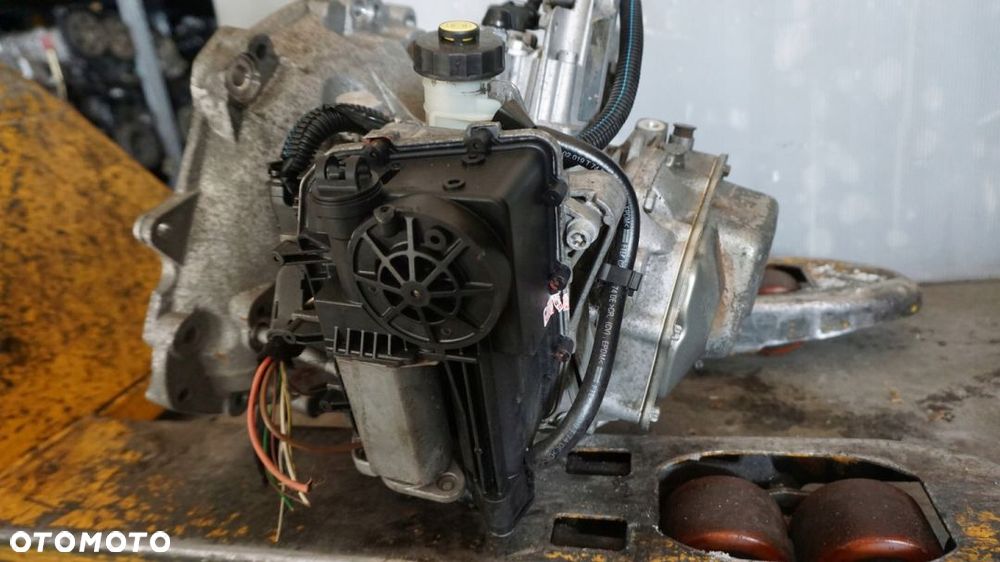 SKRZYNIA BIEGÓW AUTOMAT CORSA C AGILA 1.3 CDTI - 6