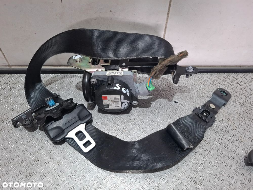 Pas bezpieczeństwa lewy przód Volvo S60 II 2010 rok nr 616155700 - 2