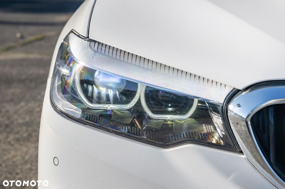BMW Seria 5 530i M Sport Edition - 9