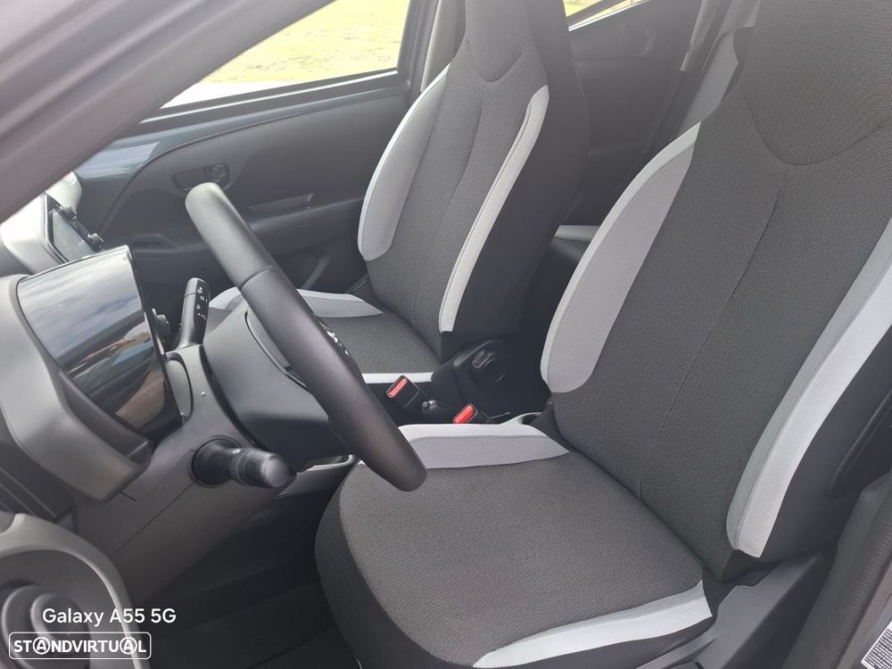 Toyota Aygo 1.0 X-Play Plus+X-Touch - 18