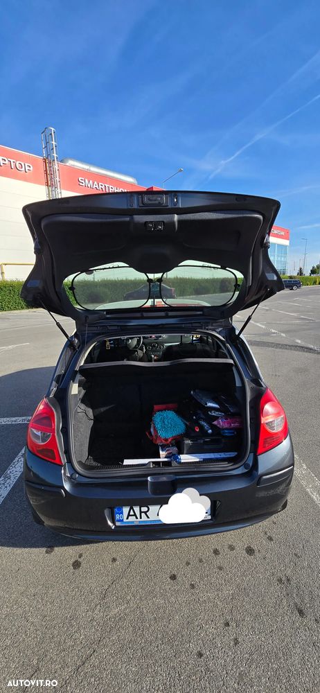 Renault Clio III 1.2 16V Authentique - 6