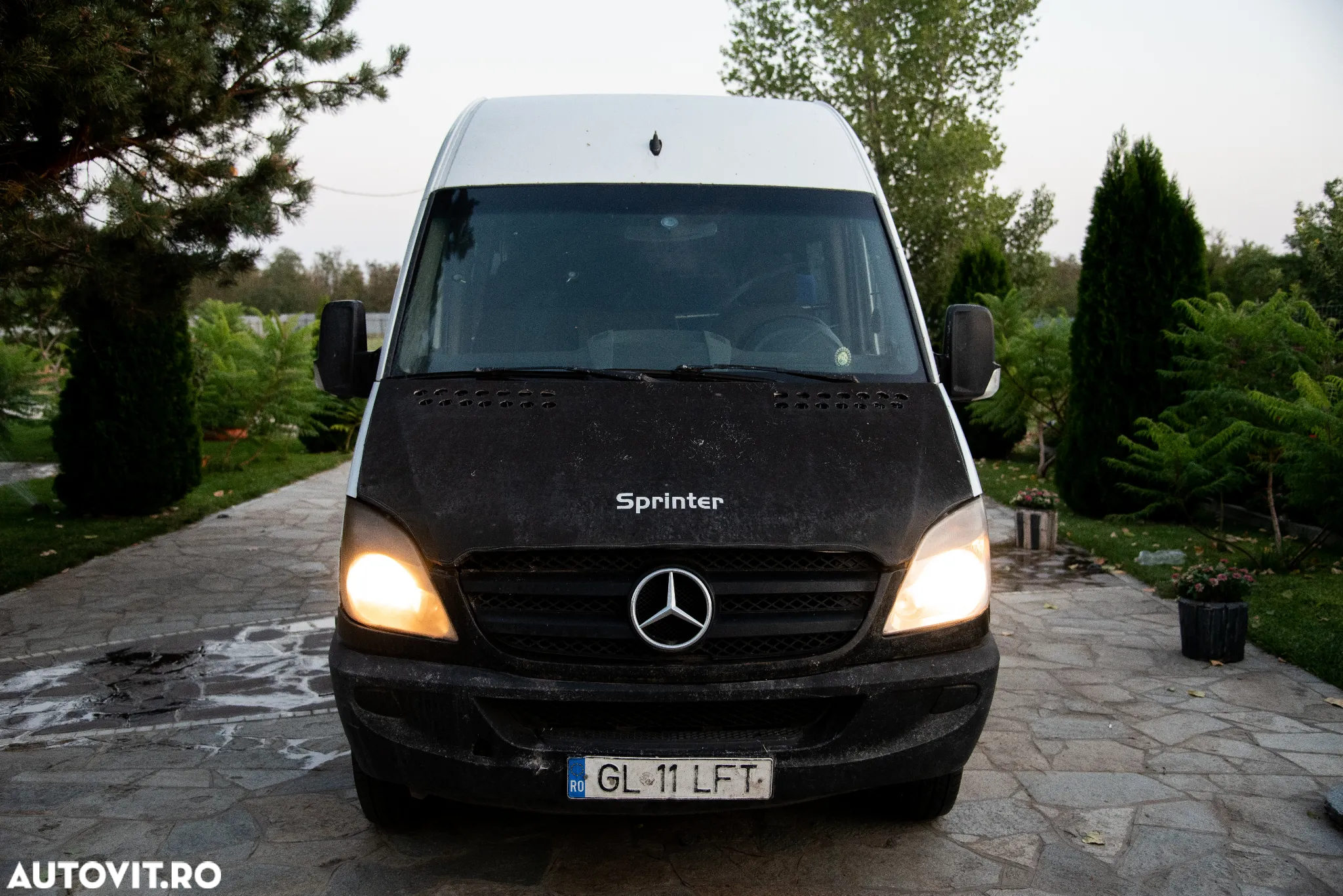 Mercedes-Benz Sprinter - 2