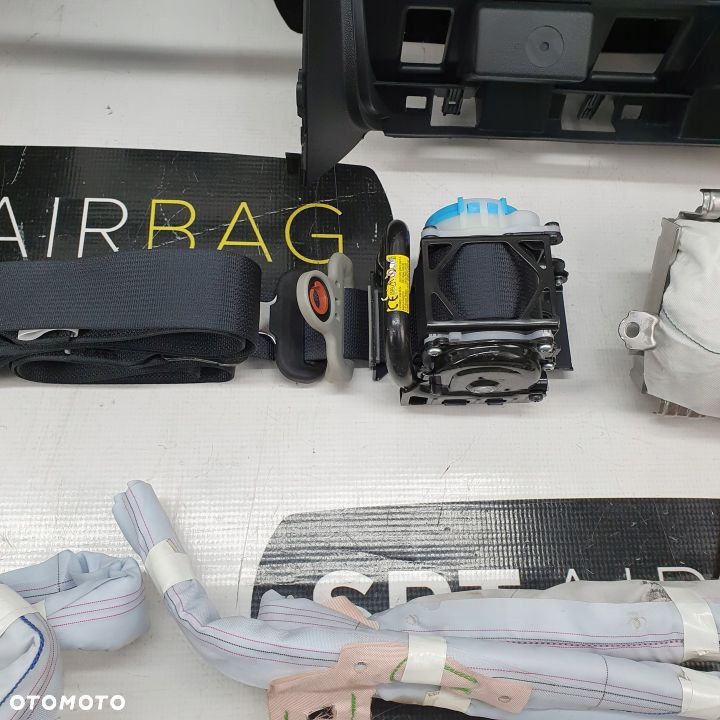 TOYOTA AYGO DESKA ROZDZIELCZA KONSOLA KOKPIT PULPIT PODUSZKI AIRBAG AIR BAG PASY KIT SET - 7