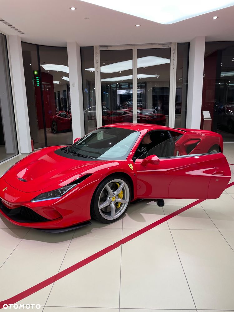 Ferrari F8 Tributo - 14