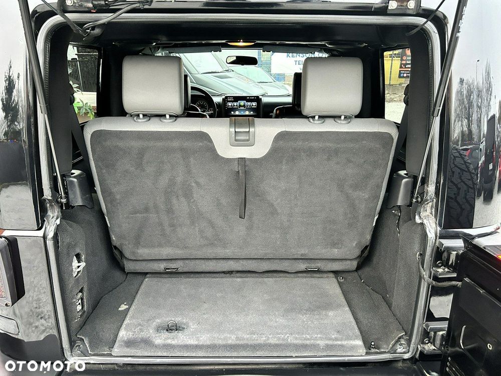 Jeep Wrangler 3.8 Automatik Sport - 31