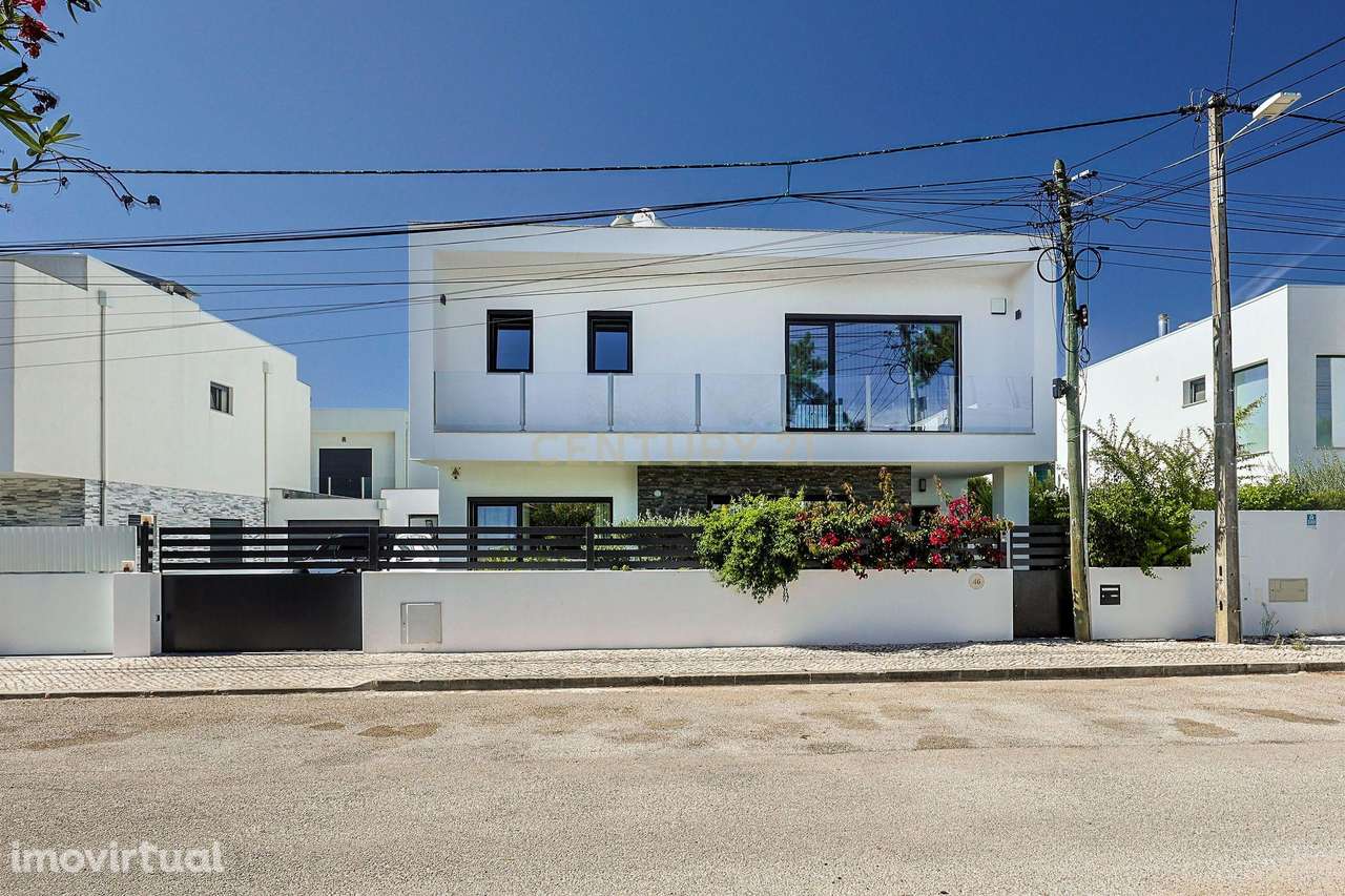 Moradia nova Aroeira, Charneca de Caparica - T3+1 Luxuoso - Grande imagem: 2/41