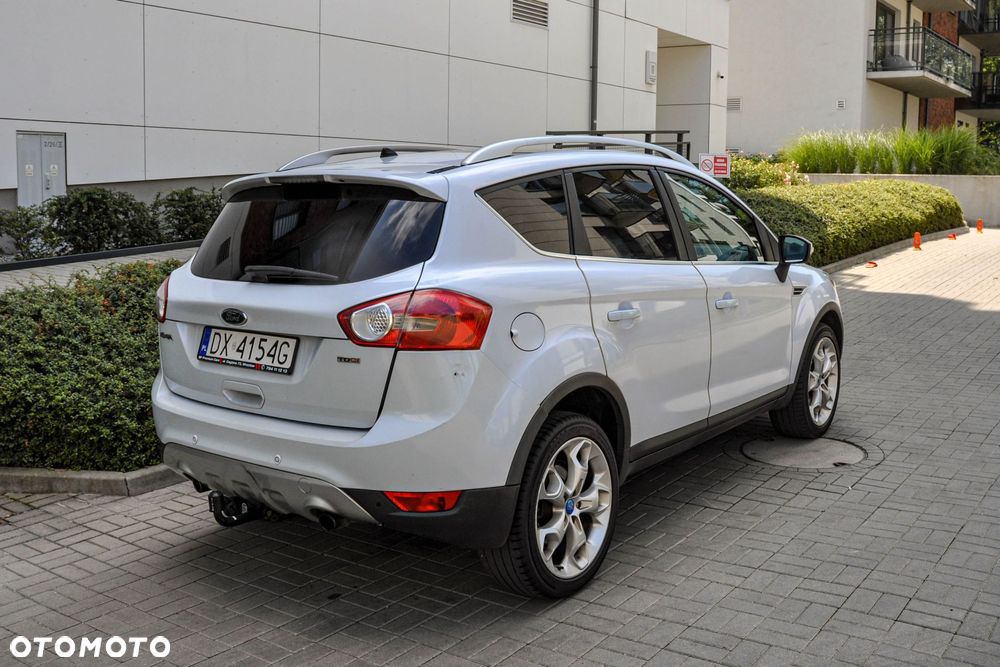 Ford Kuga - 4