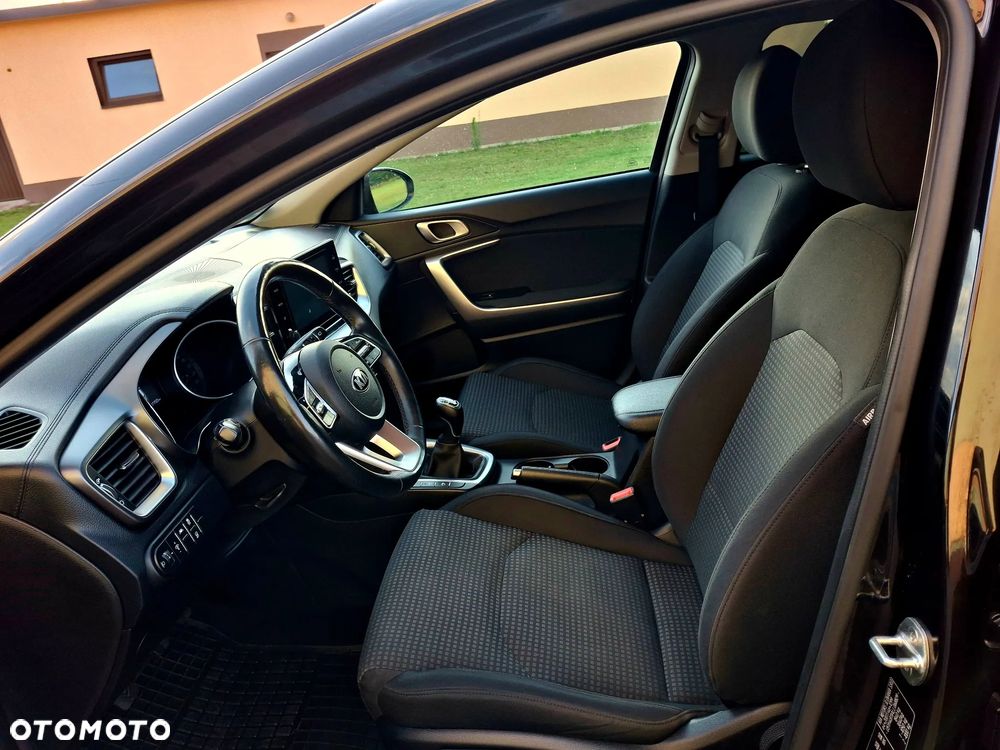 Kia Ceed 1.0 T-GDI 120 OPF Edition 7 - 19
