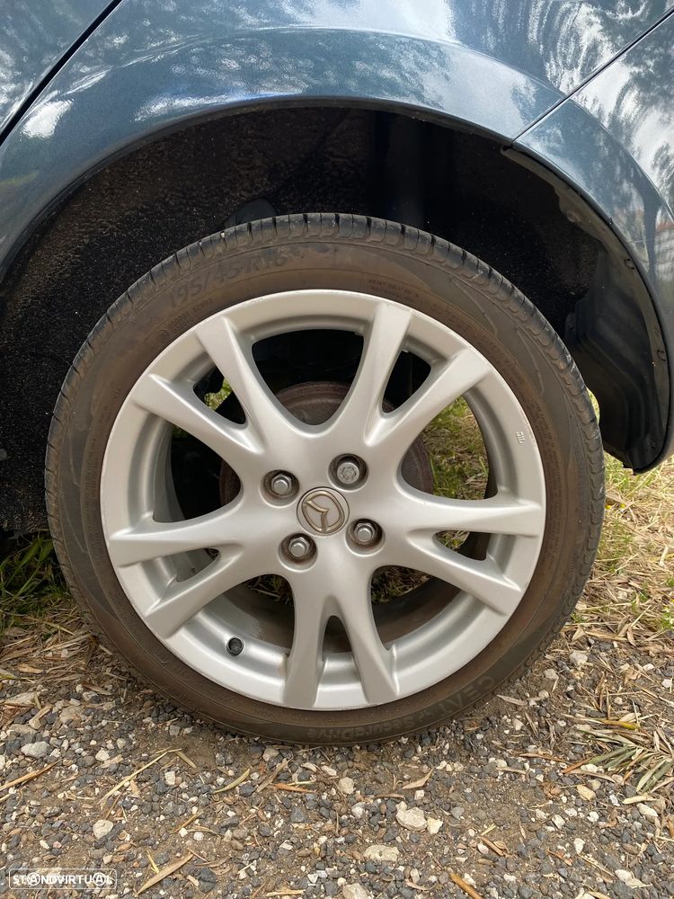 Mazda 2 1.3 MZR Exclusive - 24