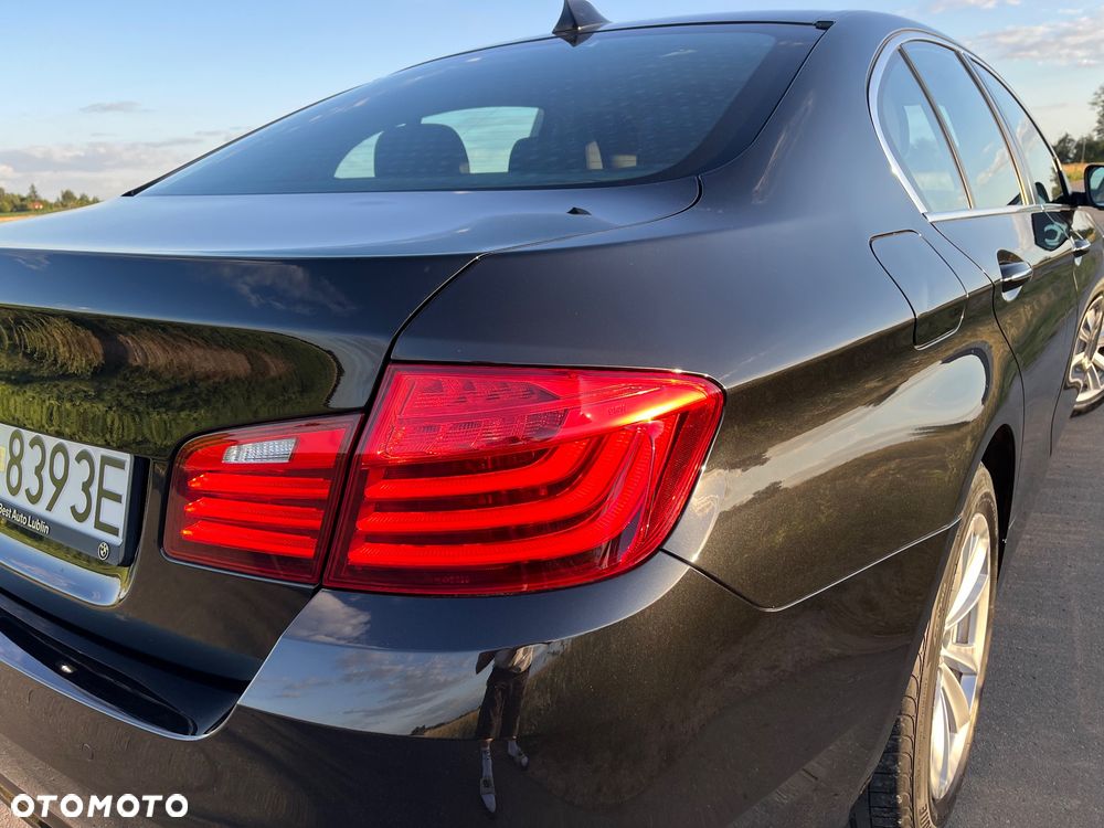 BMW Seria 5 518d Sport - 11