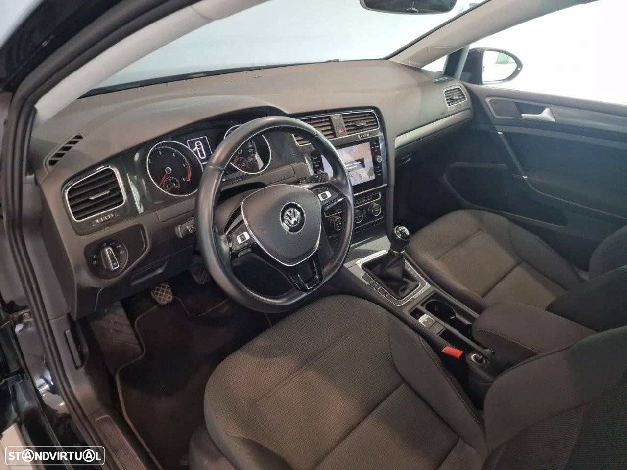 VW Golf Variant 1.6 TDi Confortline - 9