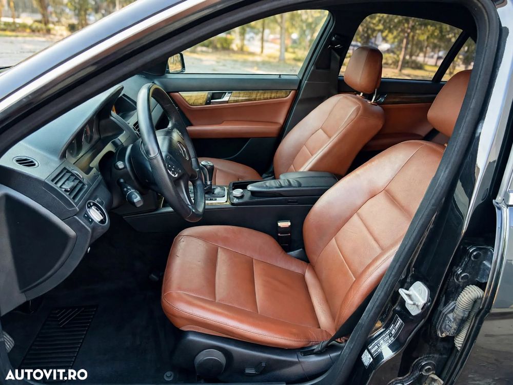Mercedes-Benz C - 7