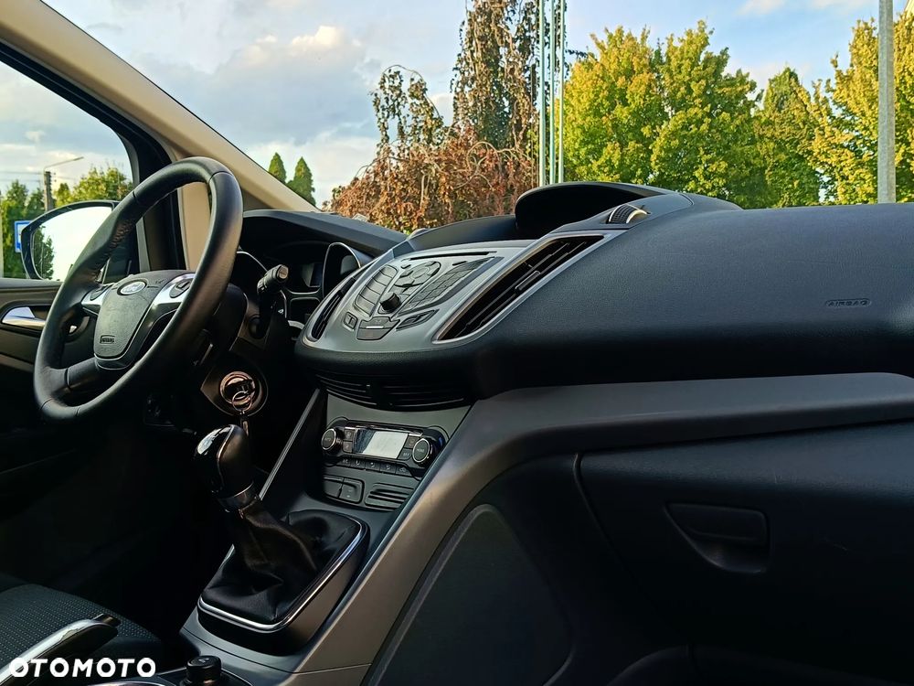 Ford C-MAX 1.6 Ti-VCT Titanium - 19