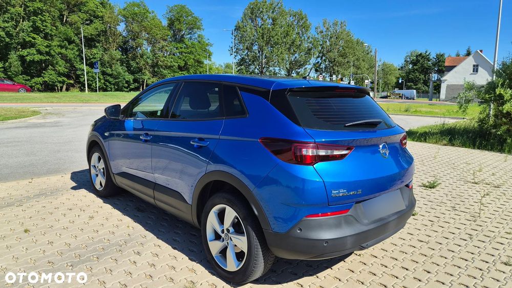 Opel Grandland X 1.2 T GPF Design&Tech S&S - 6