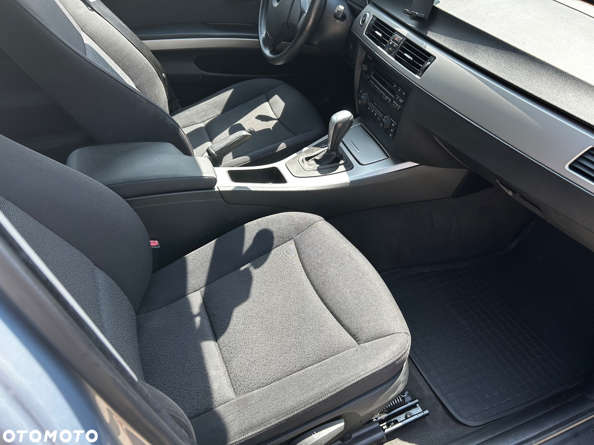 BMW Seria 3 320i Touring - 17