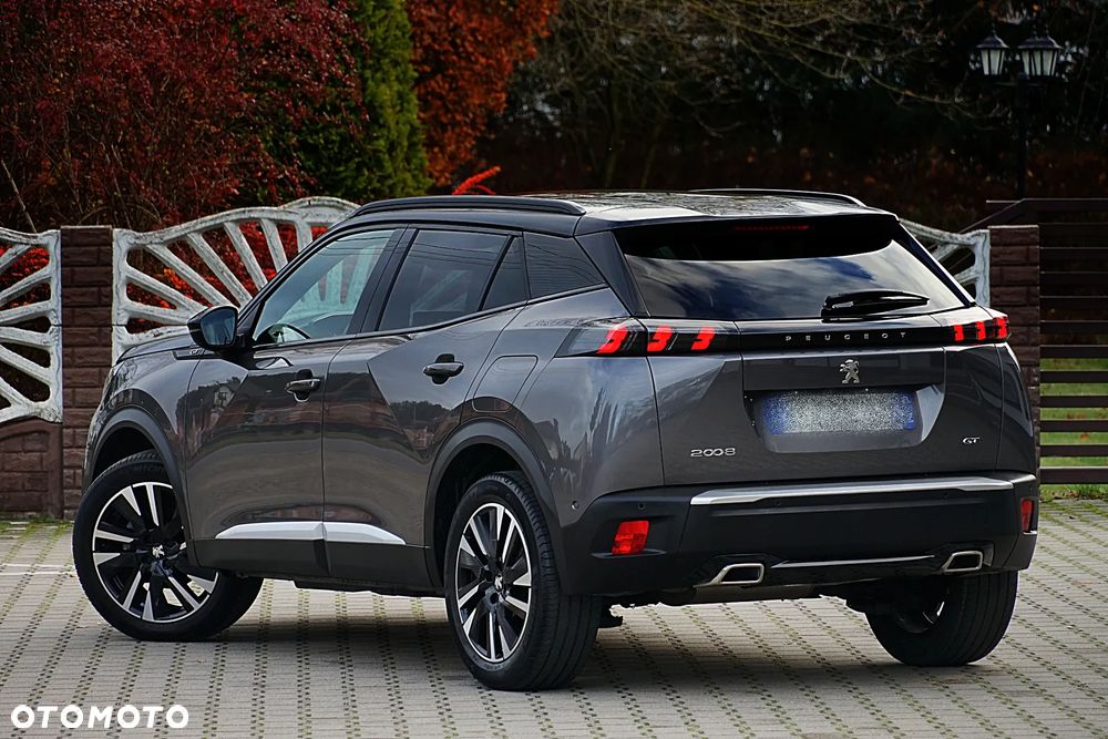 Peugeot 2008 PureTech 130 EAT8 GT - 16