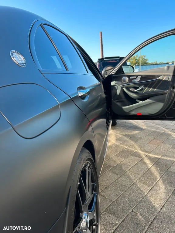 Mercedes-Benz E AMG 63 S 4MATIC - 6