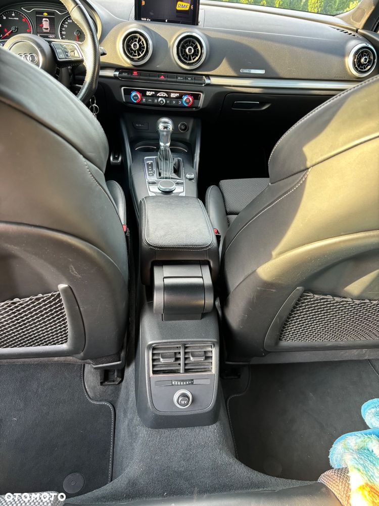 Audi A3 Sportback 2.0 TDI S tronic - 5