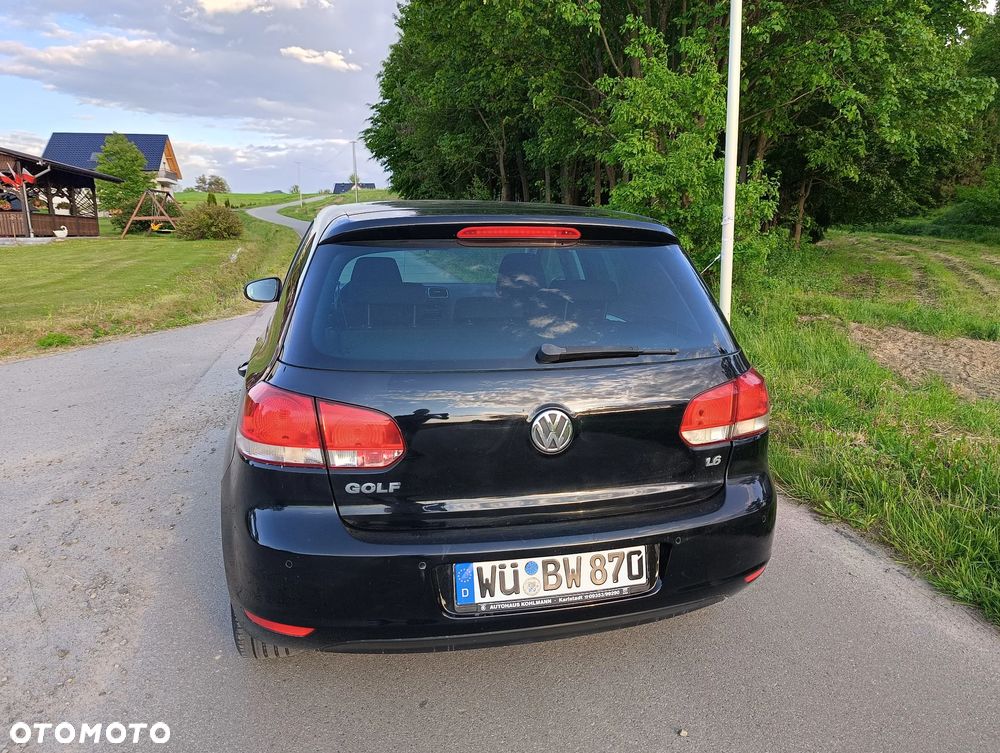 Volkswagen Golf 1.6 United - 14