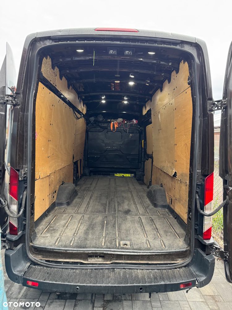 Ford Transit - 10