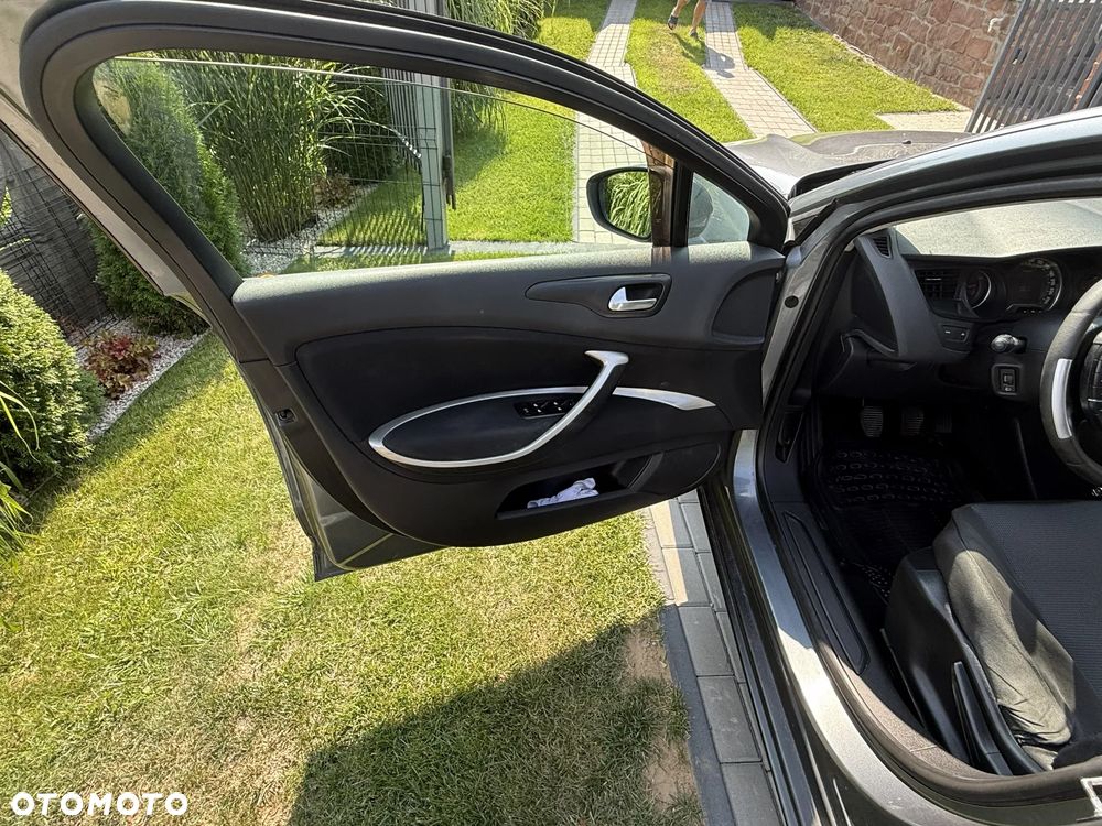 Citroën C5 1.6 HDi Attraction - 14