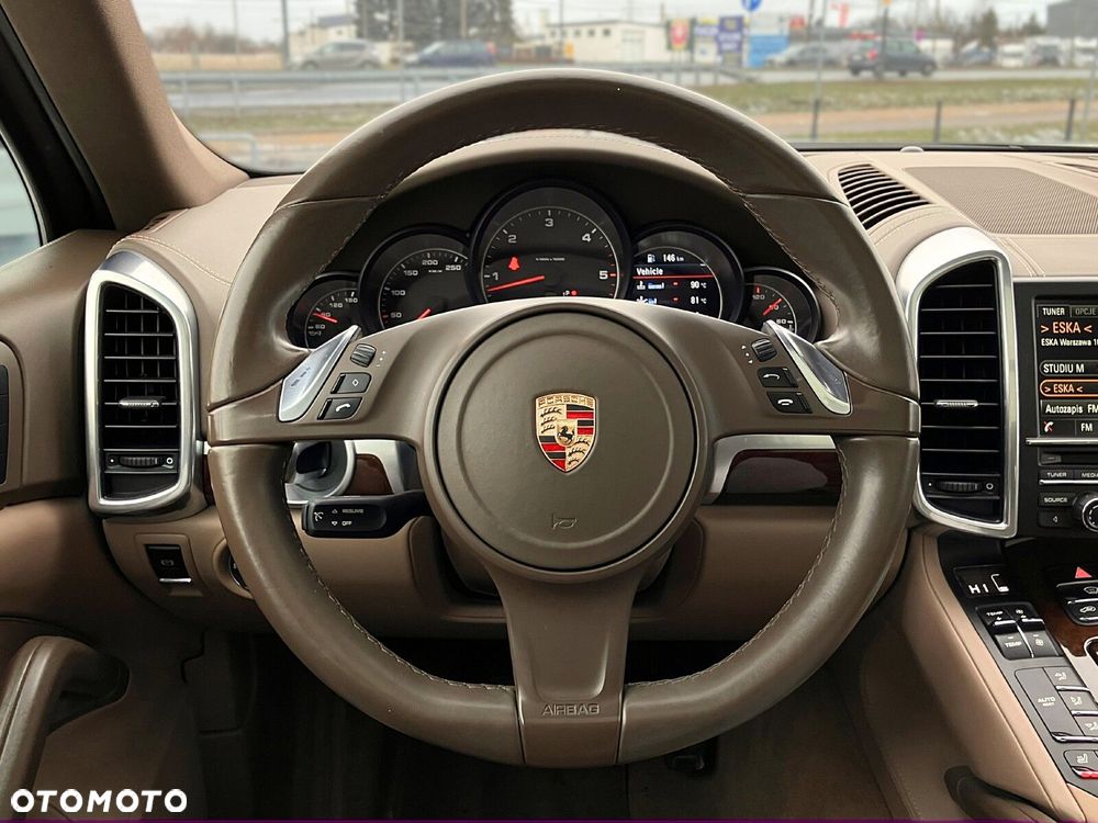 Porsche Cayenne - 33
