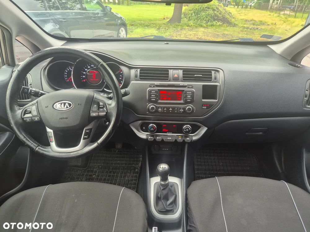 Kia Rio 1.2 M (klm) - 24