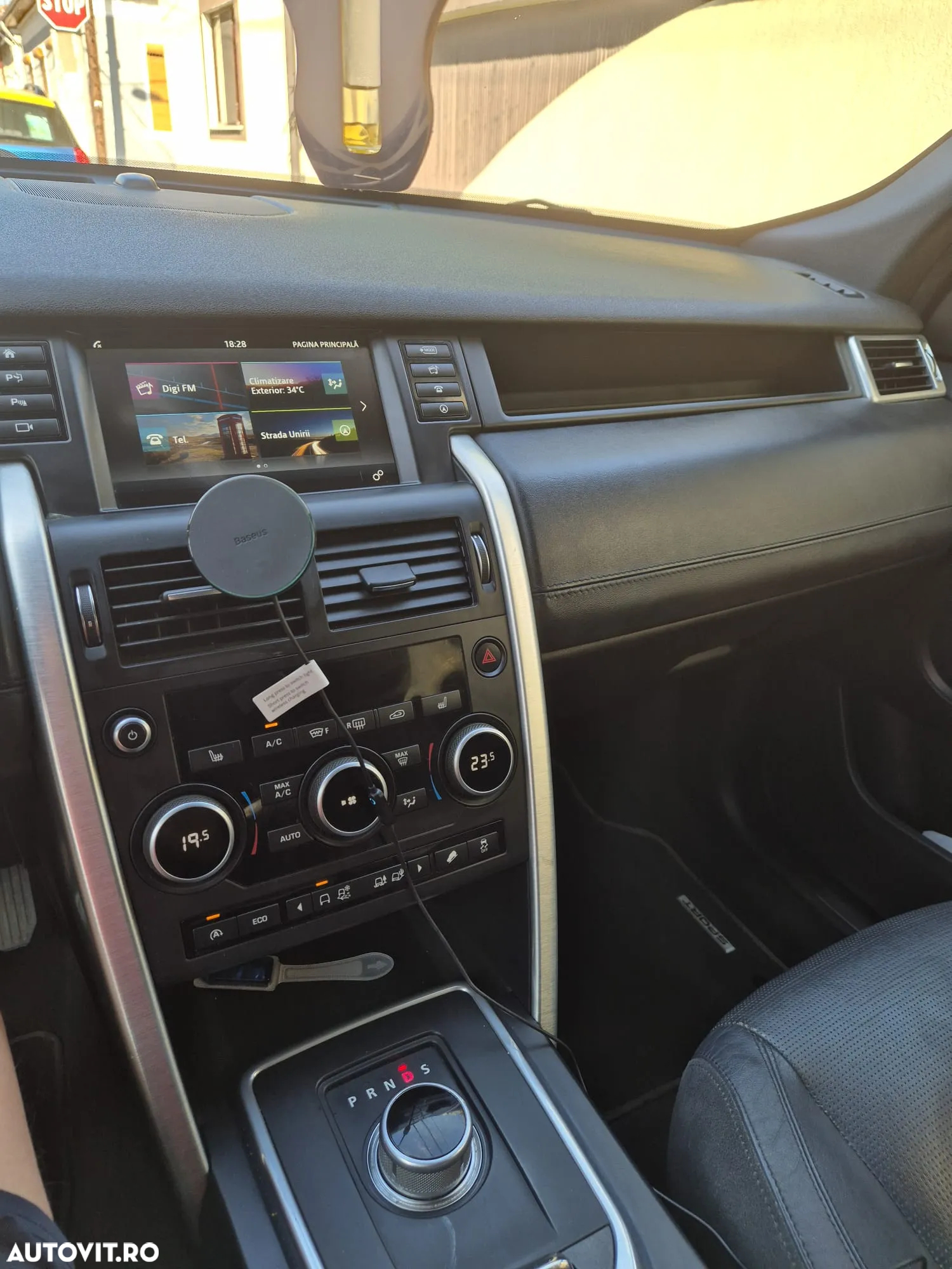 Land Rover Discovery Sport - 19