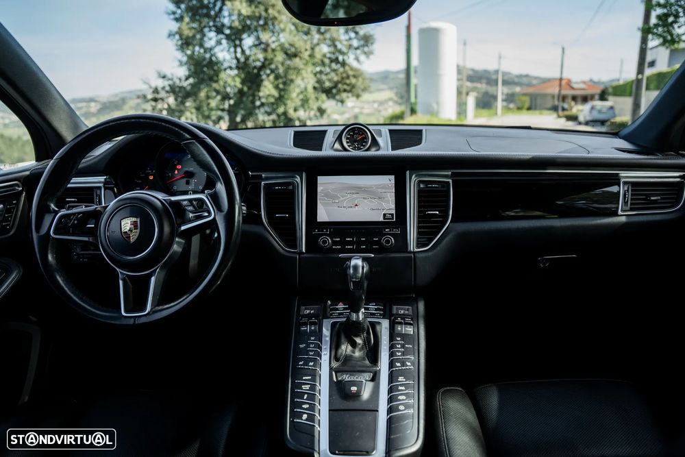 Porsche Macan S - 22