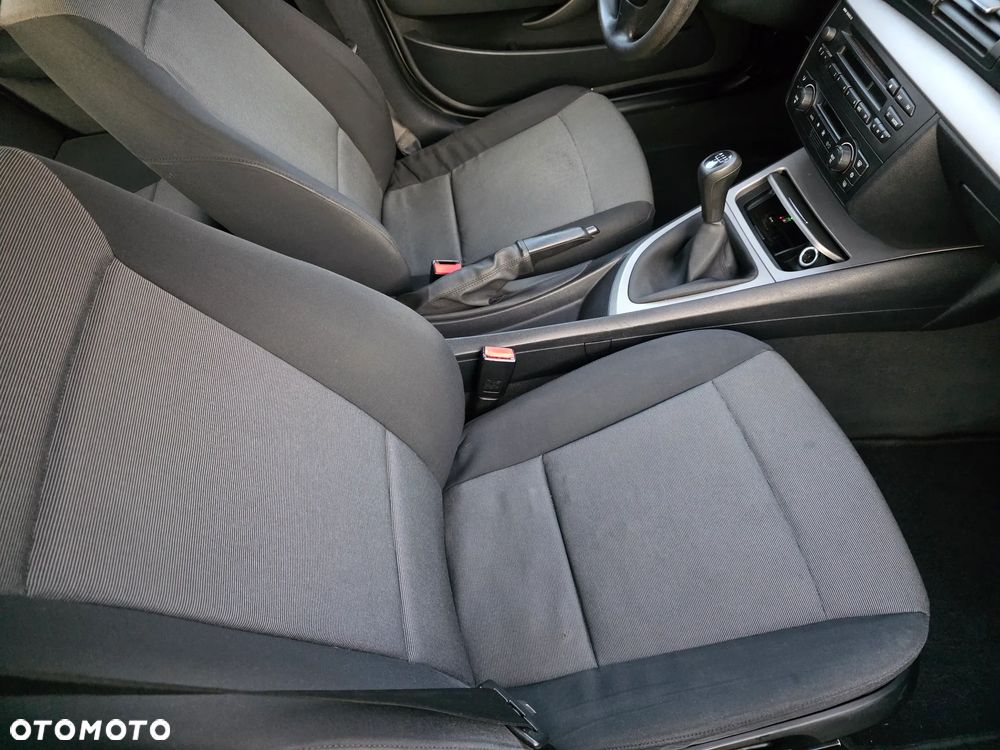 BMW Seria 1 - 13