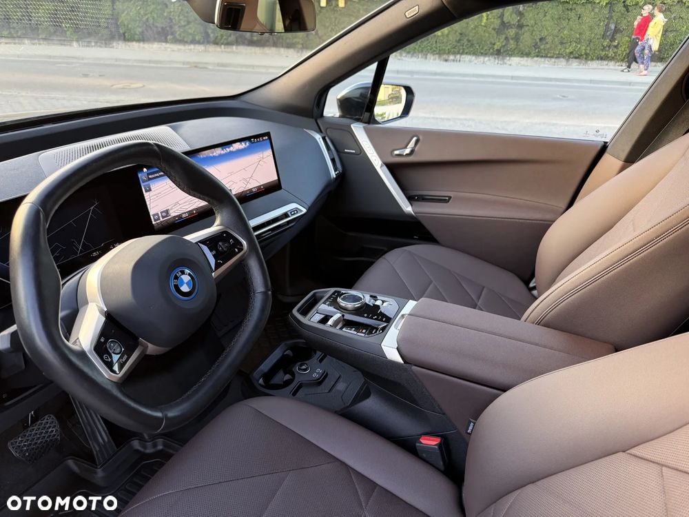 BMW iX xDrive50 111.5kWh Signature - 8