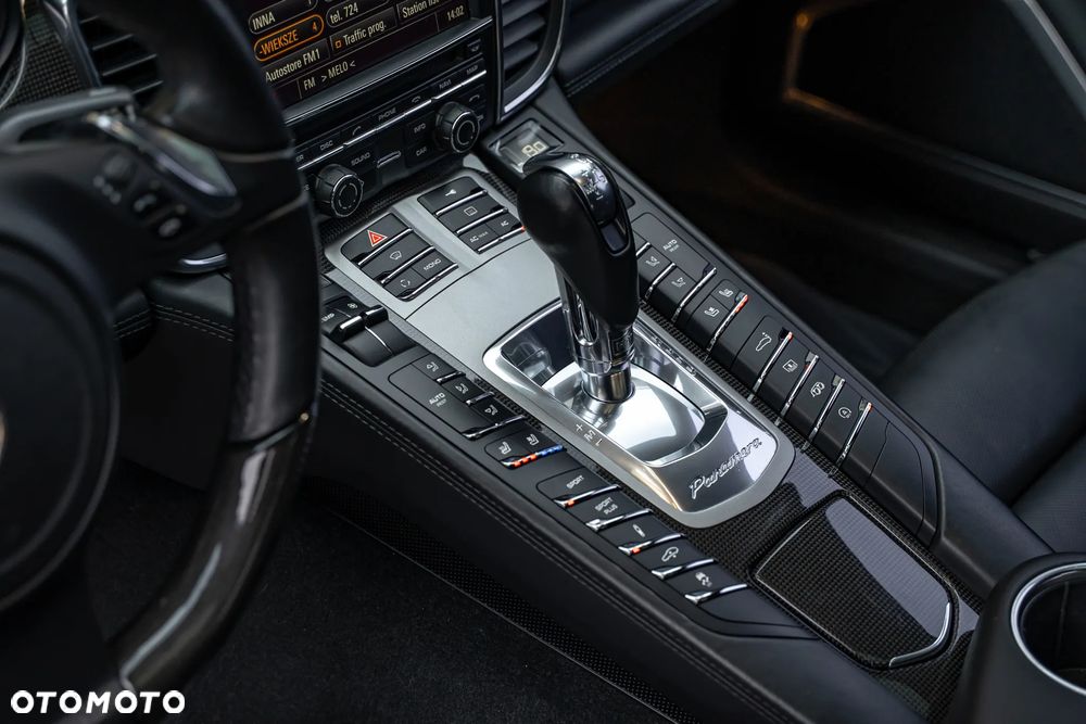 Porsche Panamera Turbo PDK - 28