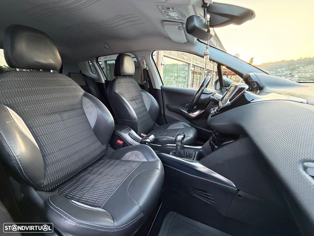 Peugeot 2008 1.6 e-HDi Allure - 10