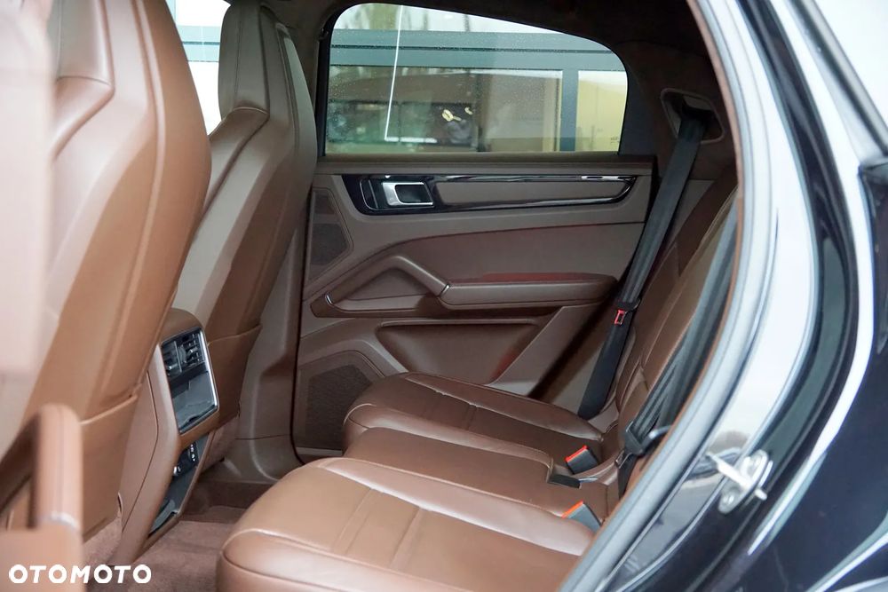 Porsche Cayenne GTS Tiptronic S - 20