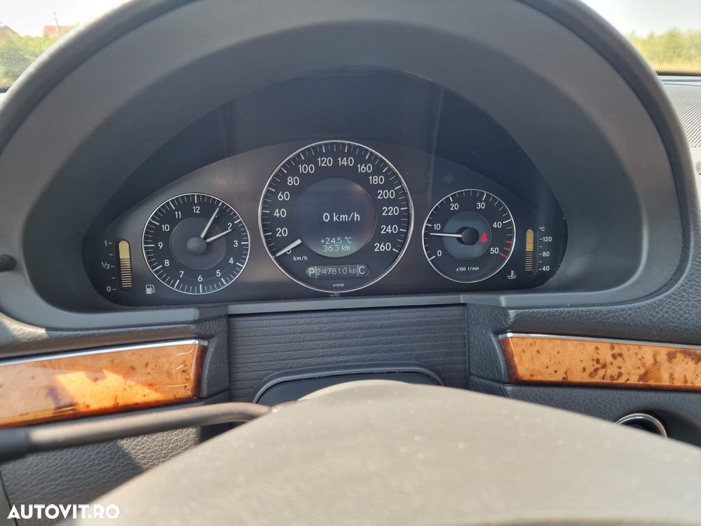 Mercedes-Benz E - 11