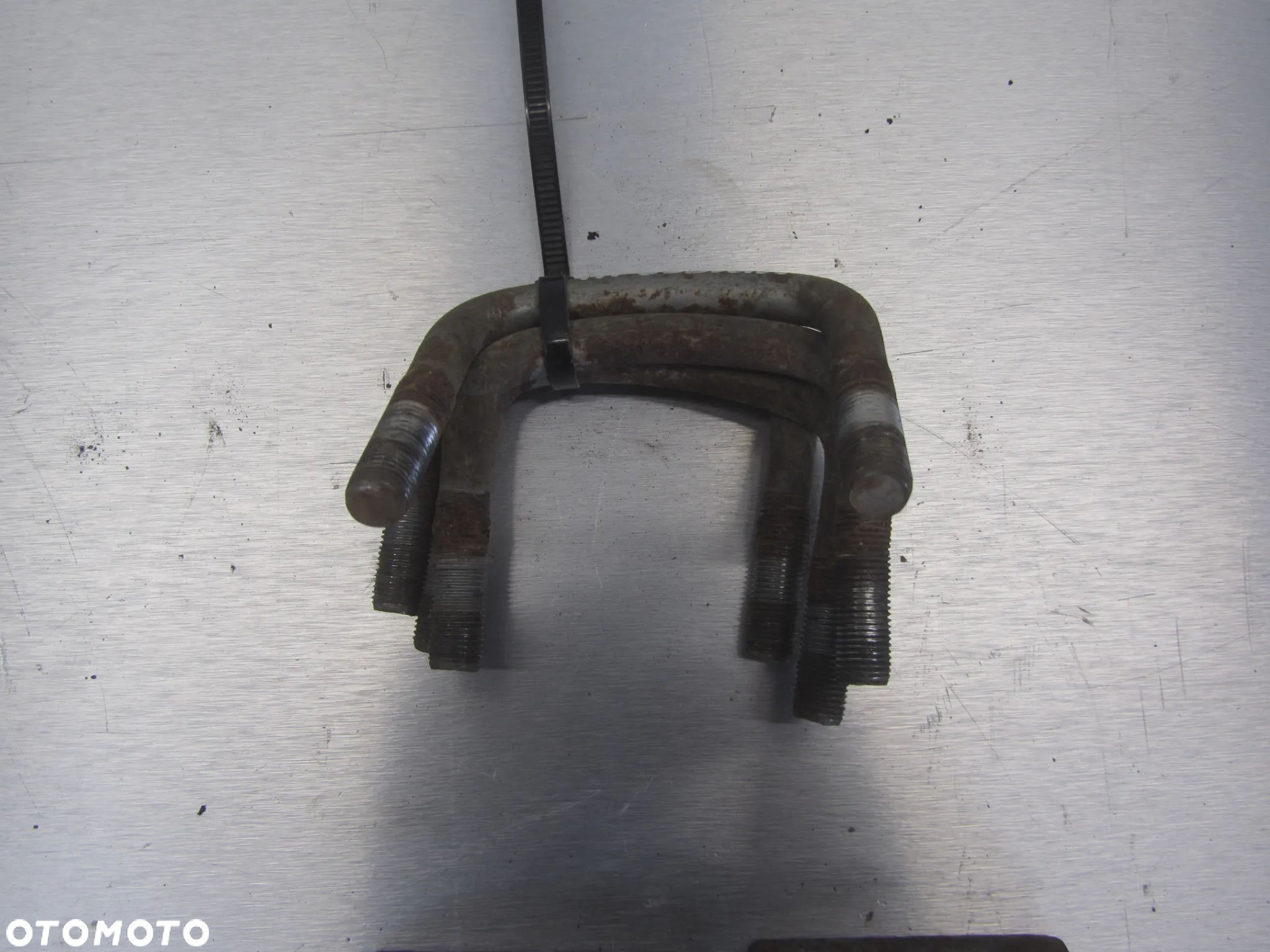 Renault Master III -Movano B 10R ->2.3 DCI strzemiona-cybanty-mocowanie resora - 3