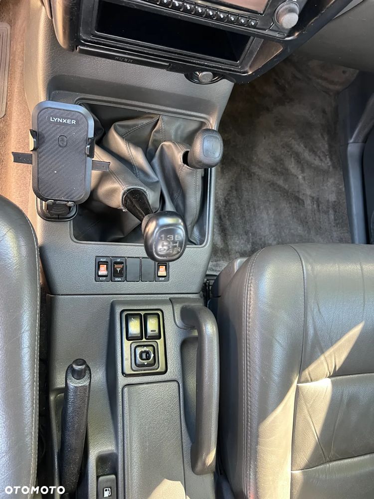 Isuzu Trooper - 23