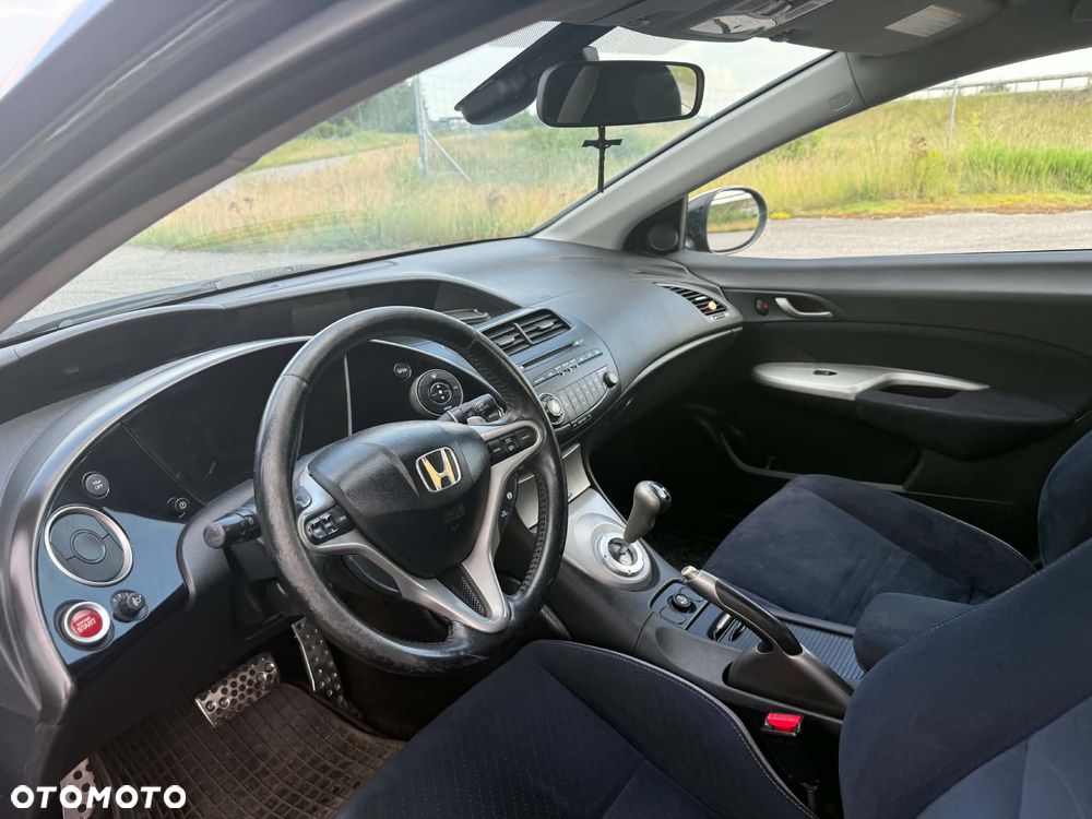 Honda Civic 1.8 Comfort - 8