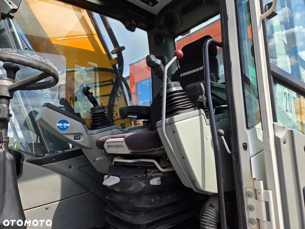 Liebherr A914 / z Niemiec / - 7