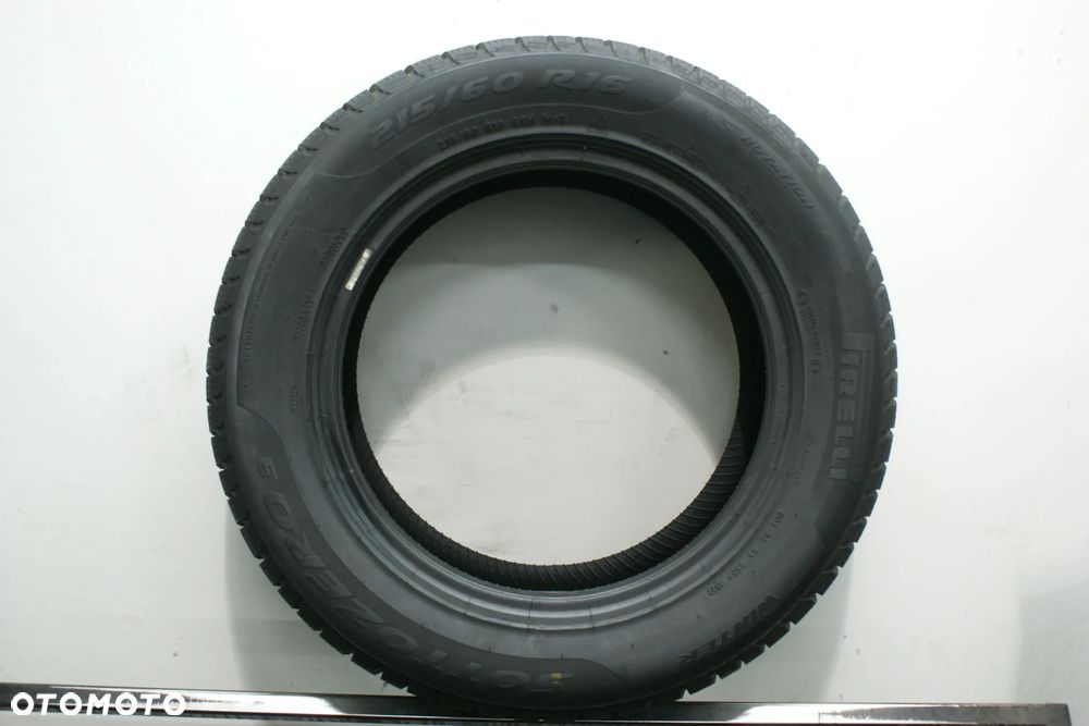 215/60R16 PIRELLI WINTER SOTTOZERO 3 , 7mm 2022r - 3