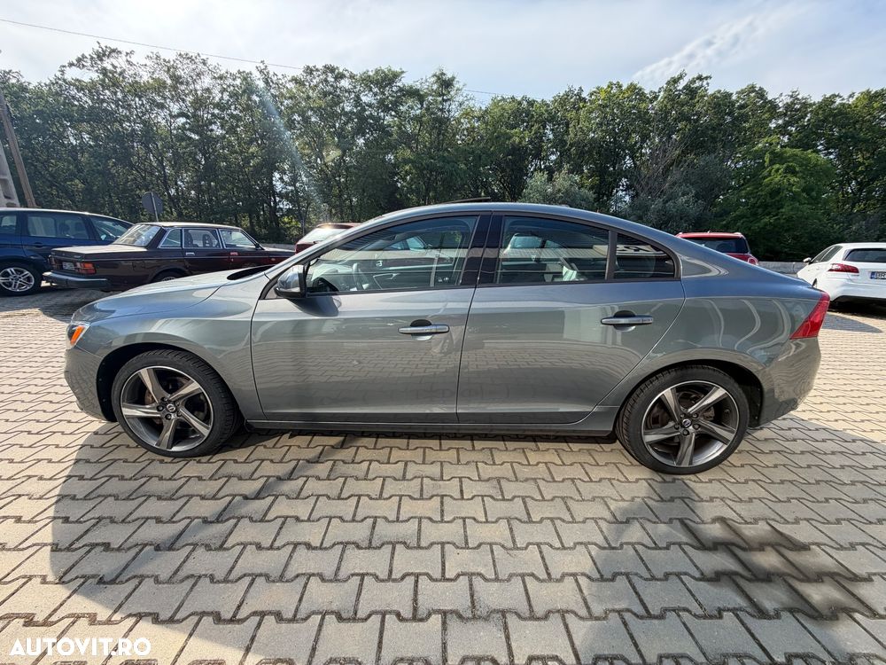 Volvo S60 T5 AWD Momentum - 3