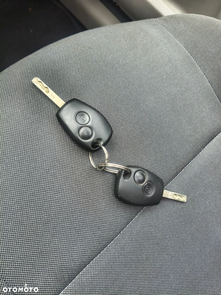 Renault Twingo 1.2 8V Authentique - 12
