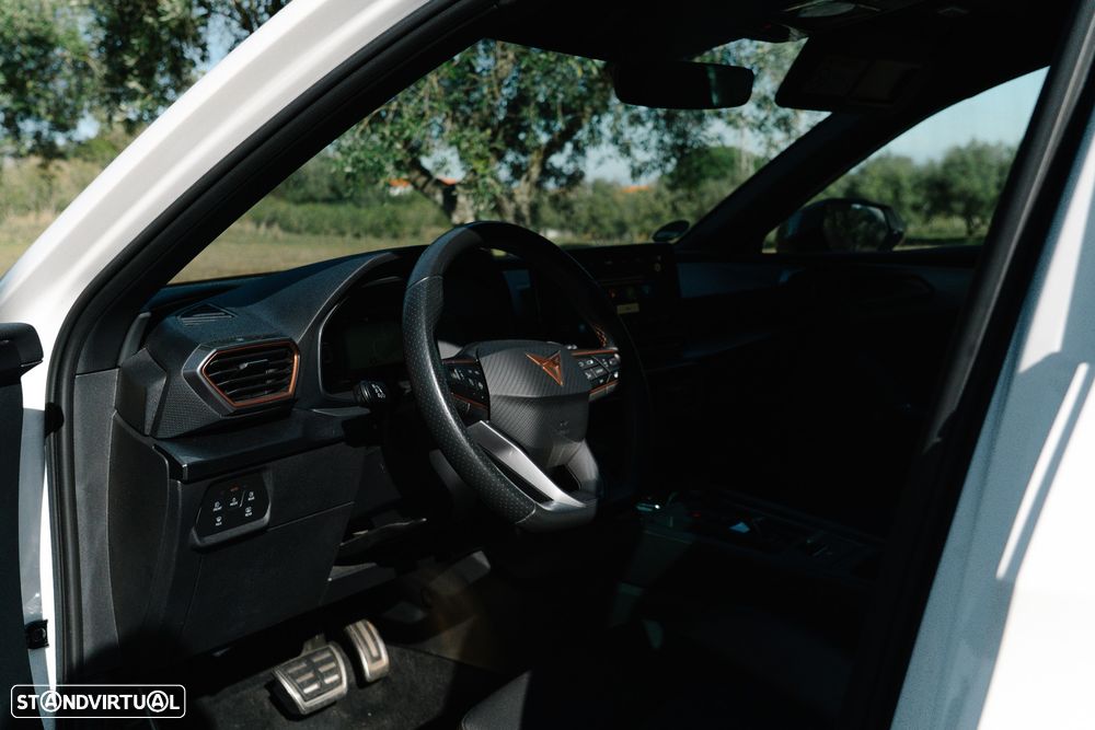 Cupra Leon 1.4 e-Hybrid (180 kW System) VZ - 8